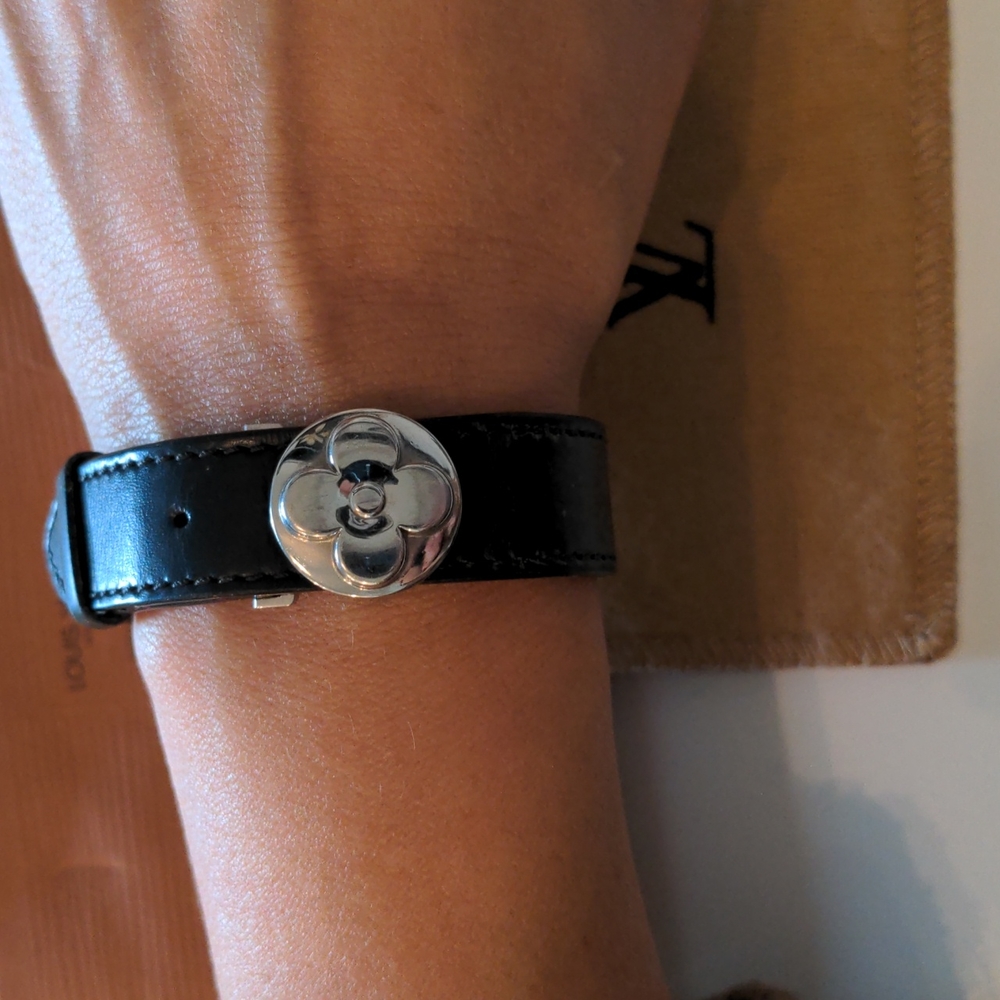 Louis Vuitton wish bracelet - Picture 7 of 9